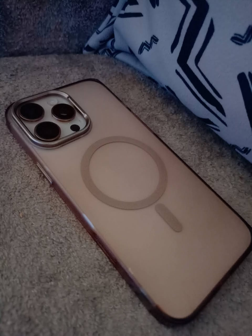 السلام عليكم 16Promax بطاريه ٩٨ 195 دوره شحن 256 ماستر بعده ب الضمان كفاله رايده 1350
وبي مجال بسيط 
***********
