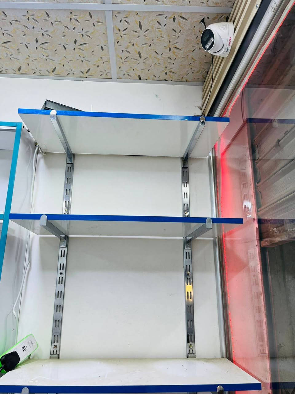 غراض محل للبيع
٣ باترينات خشب
عارضات 2 جام
ميز صيانه
غراض صيانه
الرفوف
ابلوكات هوكات
ما متواجد علفيس
*********** بي واتساب
بغداد الحسينيه مال راشديه
