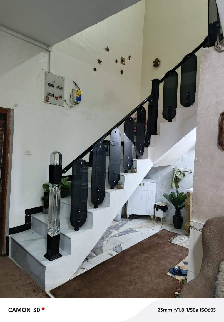 دار البيع طابو صرف المساحة 210 متر /🏠

✅العنوان حي الفرات قرب كليه الطب /🏢

✅ طابقين كونكريت مسلح بناء حديث /✨

✅الطابق الأول /↪️
✅كراج سياره كبير /
✅استقبال كبيره /
✅صاله مطبخ حار بارد /
✅غرفه نوم عدد 2 /
✅صحيات داخليه وخارجيه /
✅الطابق الثاني /
✅صاله غرفه نوم عدد 3 /

✅مراجعة مكتب قصر الباشا للعقار /🚩

✅العنوان المكتب شارع أسواق طيبه /🚩
✅مجاور أسواق دجله /🪙

✅مكتب احمد الشمري للأستثمار🏗️ وتطوير / ✅العقاري /🚩

✅يرجاء مراسلة الصفحه 💻او /

✅الاتصال على الرقام التاليه /☎️📞

✅( ***********  )  👉

✅ ( *********** )  👉

-----------------------------------------------------------
