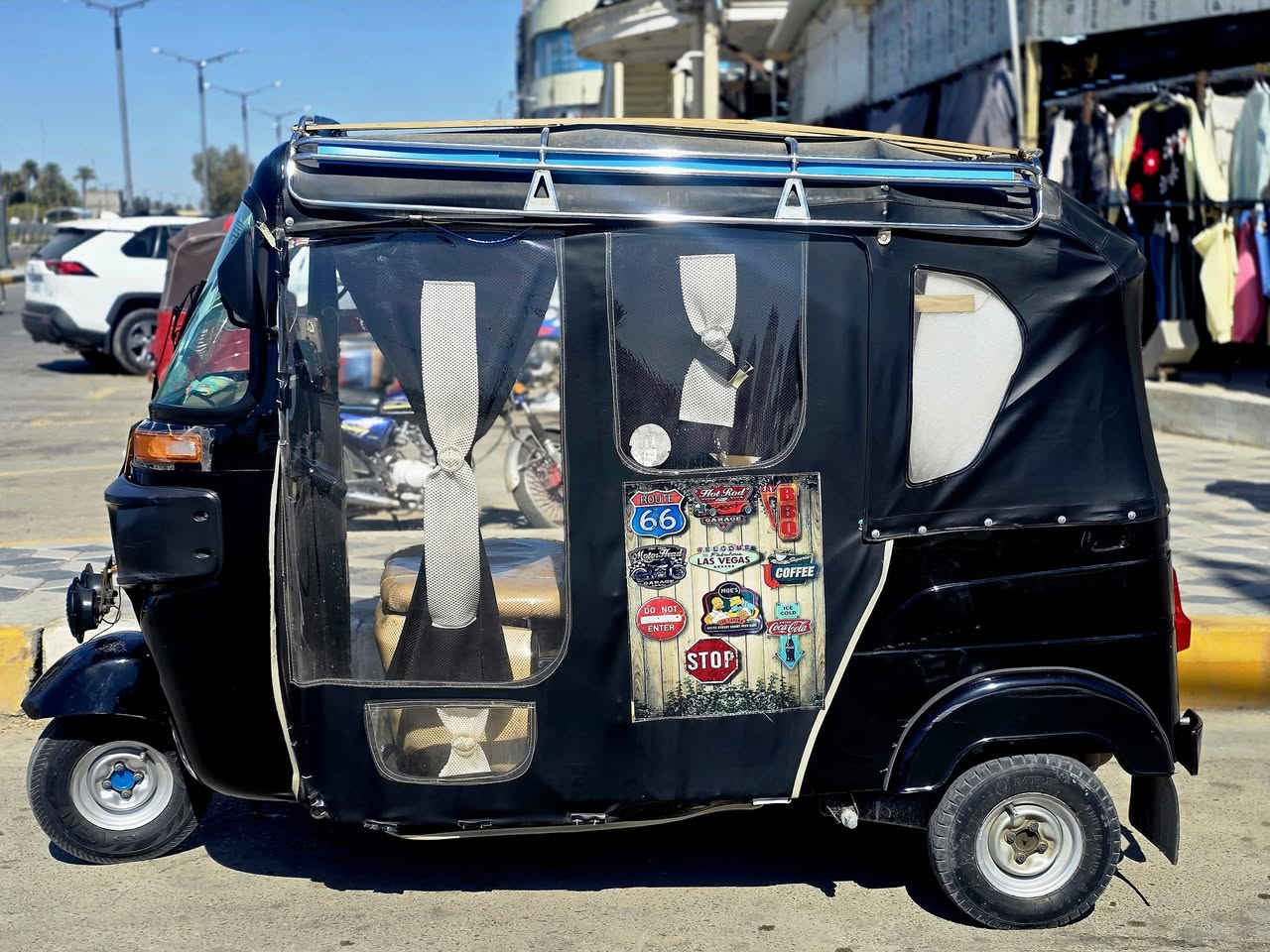 السلام عليكم للبيع تكتك موديل 2022 تكتك كامله مكمله كبل للشارع كهربائيات كامله محرك واكسل كفاله ما ناقصها اي شي اذا مو شراي لا اتعبني السعر ٨٨٥٠ وبيها مجال بسيط حك الجيه شراي اتصل ع الرقم / ***********
