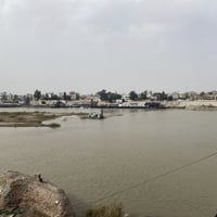 شقه الايجار موثثه طابق 2 مساحته85 متر مطله على الكورنيش على نهر دجله ا...