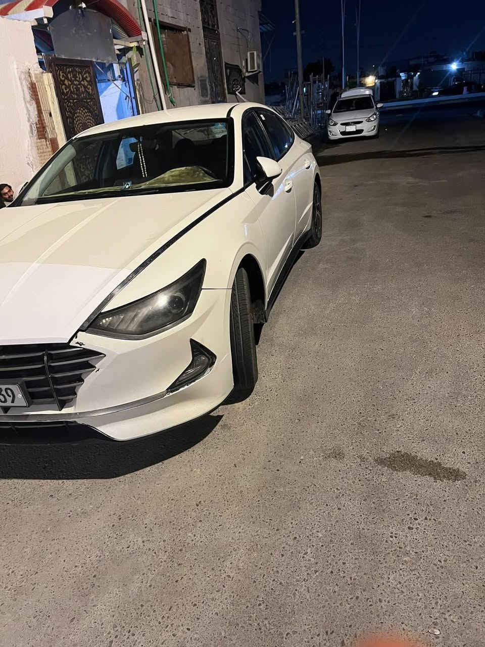 سلام عليكم سياره البيع سوناتا هايبرد موديل 23 اصل كفل ما عده جملق سياره تبريد حداده تخم تارير رقم الجوال *********** سعر ١٣٠

