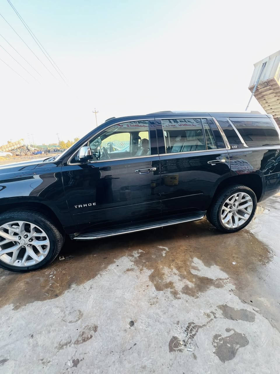 تاهو خليجي وكالة المنصور موديل 2016المواصفات LTZ فول
رقم  بغداد  هزة جديده تحويل ثاني يوم 
مواصفات السيارة 
كشنات كهرباء 
رادار أمام خلفي جانبي 
خمسة بصمات 
شاشة بلقماره
حساسات أمامي خلفي
تحديد مسار 
تحكمات استيرن
كامرأة خلفية 
تشغيل عن بعد
ابل كاربلي 
جنطه كهرباء
فتحت سقف
سماعات Bose
ستيرن كهرباء
كشنات تدفئه +تبريد + كهرباء دواخل كشنات قرميدي 
كشن ذاكره 
السعر 350 
  *********** للاتصال أو واتساب سونار موجود
