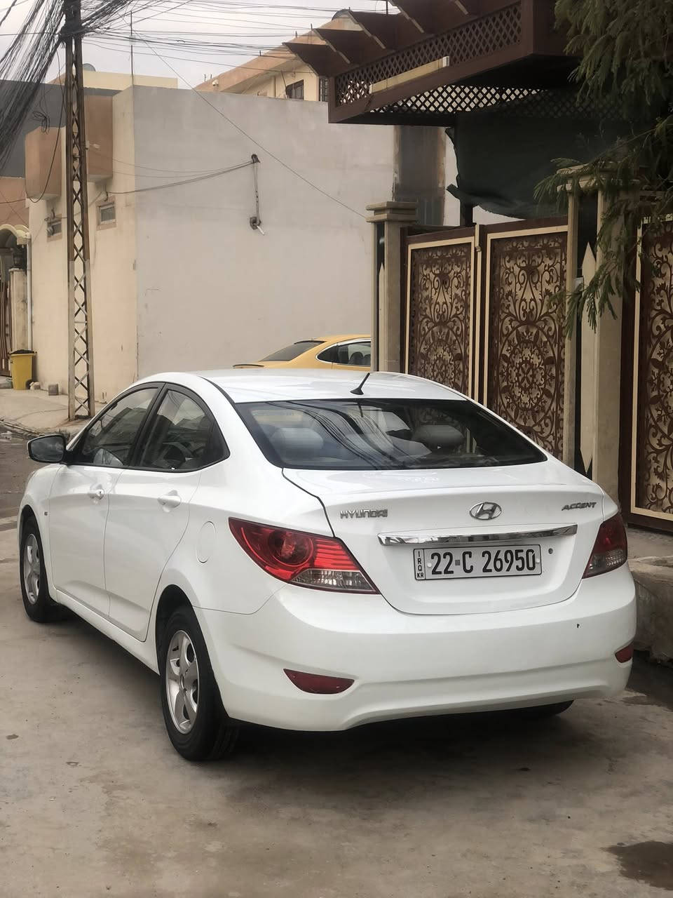 للبيع اكسنت مضلع موديل 2012
نضافه فوول 
بدون ضرر
بدون صبغ
بدون ملاحضات 
الي بيها ٣ مكانات تعديل بارد فقط
وصبغ دوسات فقط
مواصفات نص فول 
محرك 1600
كير اوتماتيك 
جام كهرب 
اشاير بالمري 
ارضيه جلد 
5 ويل كب 
رقم اربيل 
السعر (110)
سياره بالواقع احلا من الصور 
للاستفسار الاتصال عالرقم ***********
غير متواجد عالخاص
