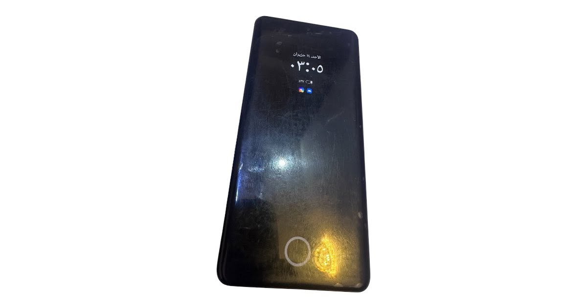 السلام عليكم ورحمة الله
realme 15 pro
لون زيتوني
ذاكرة 512
نظيف جداً اخذته جديد
وبي هاي الضربه بالشاصي يعني مو شاشه 
واللزكه مكسوره مو الشاشه 

السعر 460 الف 
مكان بغداد السيدية
***********
