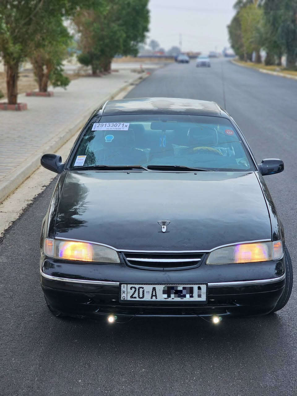 السلام عليكم.....
برنس فراشة للبيع 
موديل 1996..... اللون اسود 
رقم ديالى الجديد  .... 
سنوية لـ 2030...
محرك مفتوح ..  
كير عادي ...
كير ومحرك خير من الله........
السياره بلاديه عدا صبغ ملاحضات فقط...
كهربائيات شغالة ....
دواخل نظيفة  ...
السعر 35وبيها مجال حك الجية .. 
مكان السيارة ديالى /بلدروز 
رقم الهاتف ‏***********
اسف عل اطاله الشراي يتصل غير متواجد عل 
فيس اتصال فقط .....
