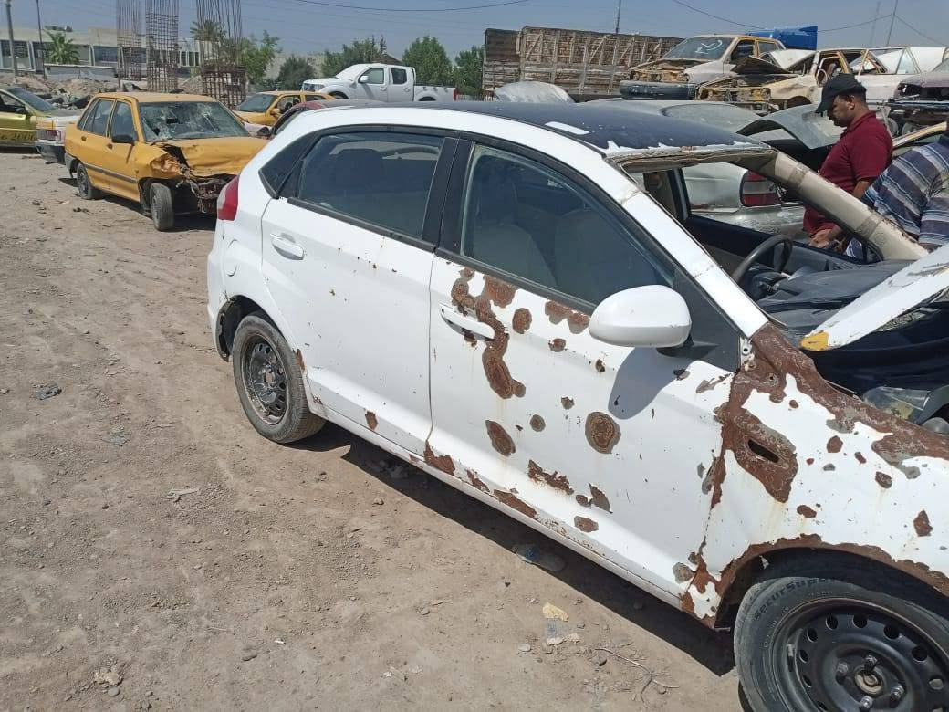 فلاوين موديل 2014 تفصيخ
فلاوين تفصيخ محرك بلادي أخو الجديد كير عادي نضيف داخل حيل نضيف سيارة بيها حادث ومتروكة منذ سنوات كراج ابو طه لتفصيخ السيارات بغداد ابو غريب حي الرسالة 
***********
*********** واتساب
