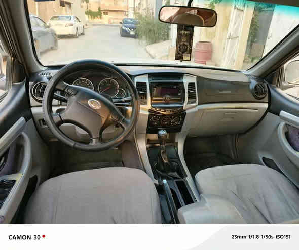 سلام عليكم كنو للبيع موديل 2012 قطره صبغ مابي داخل دوشمه حداديه جديده كير ومحرك بشرط ربع ماتصرف عليها السياره بعد احلا من الصور بأسمي السعر 75 وبيها مجال مكان السياره طوز خورماتو الاستفسار الاتصال  ***********
