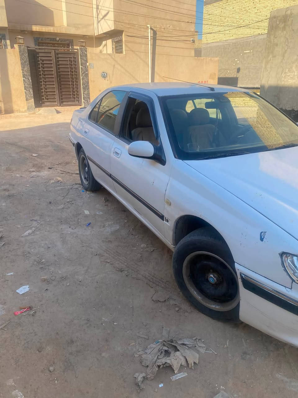 السلام عليكم بيجو فرنسي موديل 2001 السعر 30 وبيها مجال قليل السياره حلوه مرتبه السياره موجوده بكربلاء راعيها موجود شرط التحويل للاستفسار *********** واتساب متواجد
