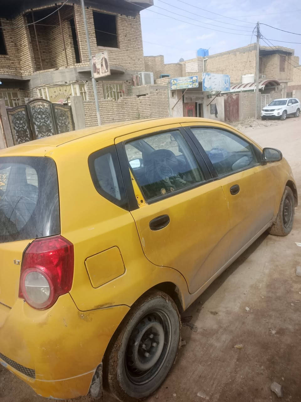 السلام عليكم  افيو 2009 مكينه كورله  بيه الكير ضعيف السعر 17بيه مجال للشراي 
رقم انبار  بدون راعي رقم الهاتف ***********
