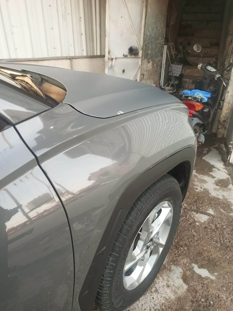 السلام عليكم 
مكلف ب النشر 
توسان 2024 
وارد امريكي 
بيها نواقص السياره 
شاشه 
كامره 
تحكم استيرن 
ويل كب 
حادثها 3 قطع جهه السايق 
مرقمه بغداد
السعر 155 ورقه 
للاستفسار ‭0770 279 8785‬
بغداد الحريه بغداد, العراق
