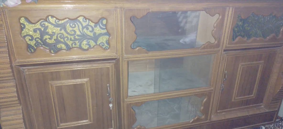 السلام عليكم غرفه ديوان للبيع السعر ٩٠٠ الف بيها مجال مكان ابو غريب  هاتف***********
