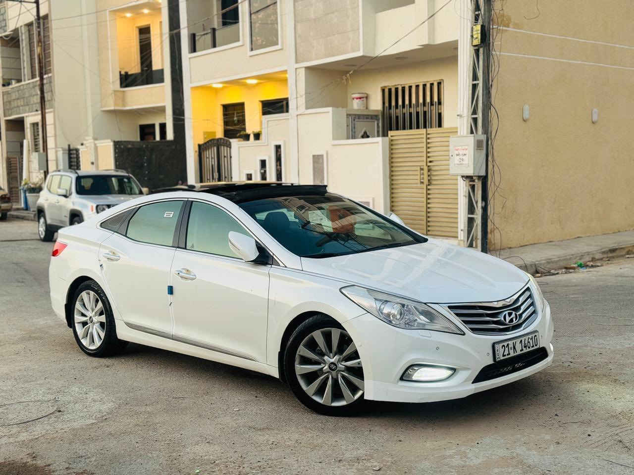 ازيرا 2014 خليجي
مكفوله كفاله عامه عدى بارد بسيط جاملغين خلفي
فول مواصفات
‏V6
بانوراما 
كشنات جلد وتحكم كهرباء
مري قلاب
حساسات
تحكمات ستيرن
بردات كهرباء 
133 بيها مجال بسيط
بغداد المحموديه
***********
