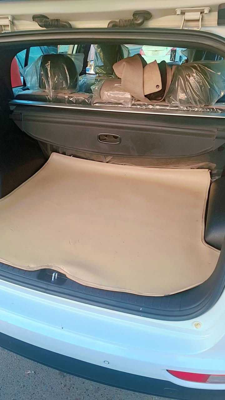 السلام عليكم كروب سورنتو المحترم.
من رخصة الاخ ادمن الكروب العزيز
سيارة سبورت 2018خليجي
بصمة سويج مع الأبواب 
تغليف الكشنات والارضية والجنطة تغليف شركة
المحرك 2000دوش 
ويل كب 
جنطه كهربائي
ماشية 188كلو متر
الرقم بغداد ألماني
العنوان بغداد .بغداد الجديدة
الاتصل ***********
