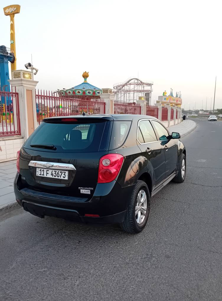 السلام عليكم للبيع شوفرليت اكوينكس  2014 وارد أمريكي حادثها جاملغ جه السايق وبنيد مصلحات نفسهن و بالعراق بيها باب السايق انضربت اباب الكراج 
محرك 4 سلندر 2400 جدا اقتصادي وقوي بانزين عادي وبدون دوانص
كير اوتو 6 نمر 
تبريد ثلج 
السيارة نضيفة جدا  
رقم بغداد الجديد سنوية مجددة بسمي وهزة جديدة 
عارضها ب 98 ورقة وبيها مجال بسيط 
مكاني بغداد حي الجامعة
للاتصال *********** بي واتساب بغداد, العراق
