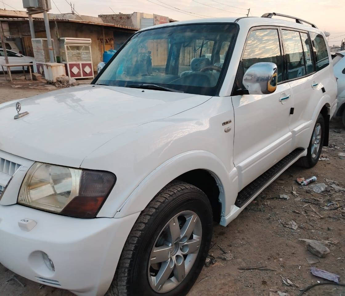 للبيع باجيرو 2007 خليجي مكفوله من ضربه والصبغ والتبديل مكينه3800 كير جاهزات تبريد 3 قطع ثلج حساسات اصطفاف 7 راكب شاشه كامره حداديه طخم تاير فور ويل رقم ذي قاز تحويل ثاني يوم للاستفسار *********** السعر 105 وبيها مجال بسيط مكانها ميسان العماره عمارة, ميسان
