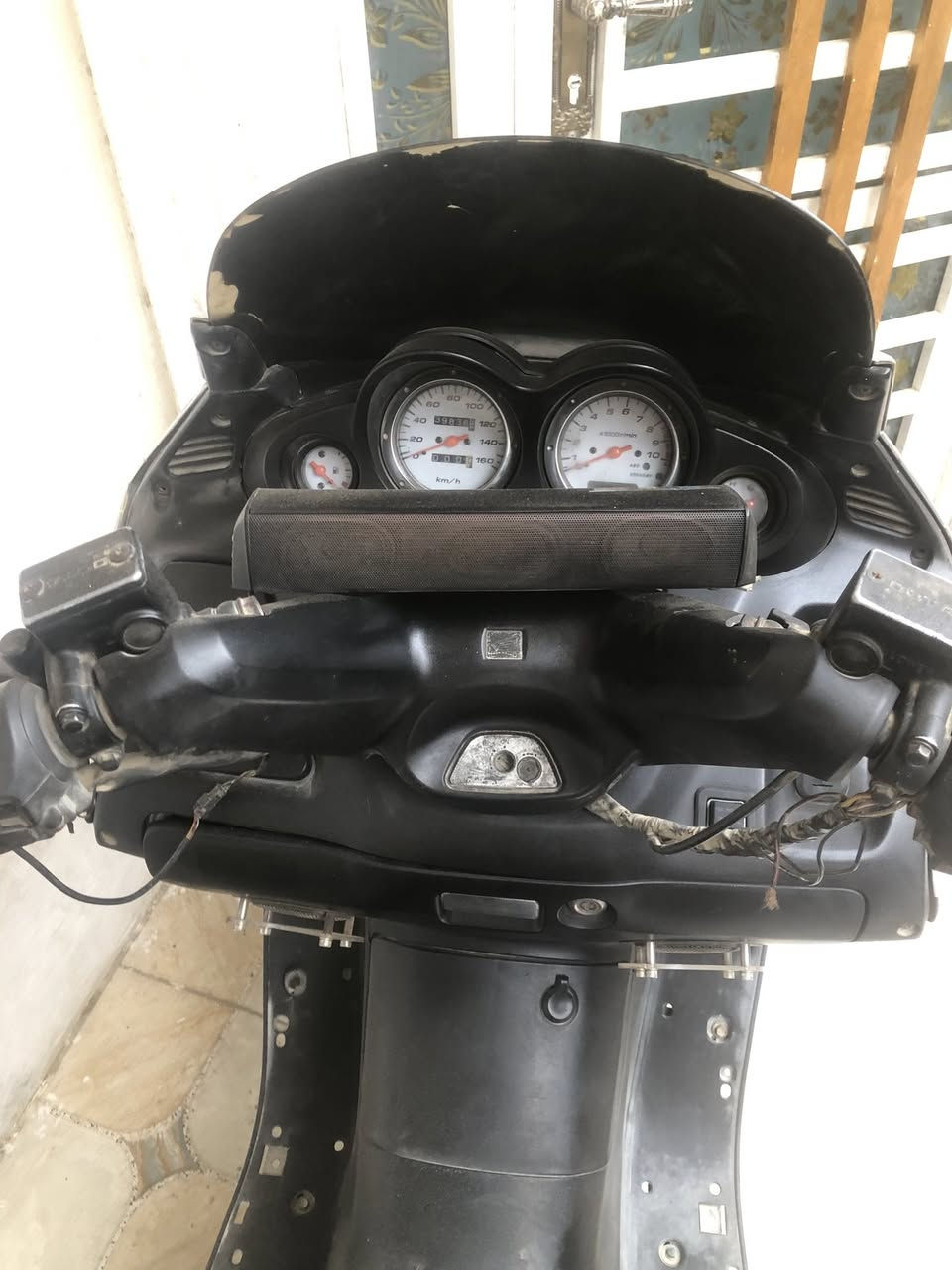 السلام عليكم دراجه فورزا 0.6 الدراجه شغاله نكره سلف محرك شلعه ومعدل بس مجرد كلجاتها تعبانه يرادلهن تبديل والدراجه يرادلها ترتيب على ايدك السعر 450 وبيها مجال بسيط! مكاني بغداد البياع الدوانم قرب جامع القدوس رقمي *********** متواجد واتساب وخاص
