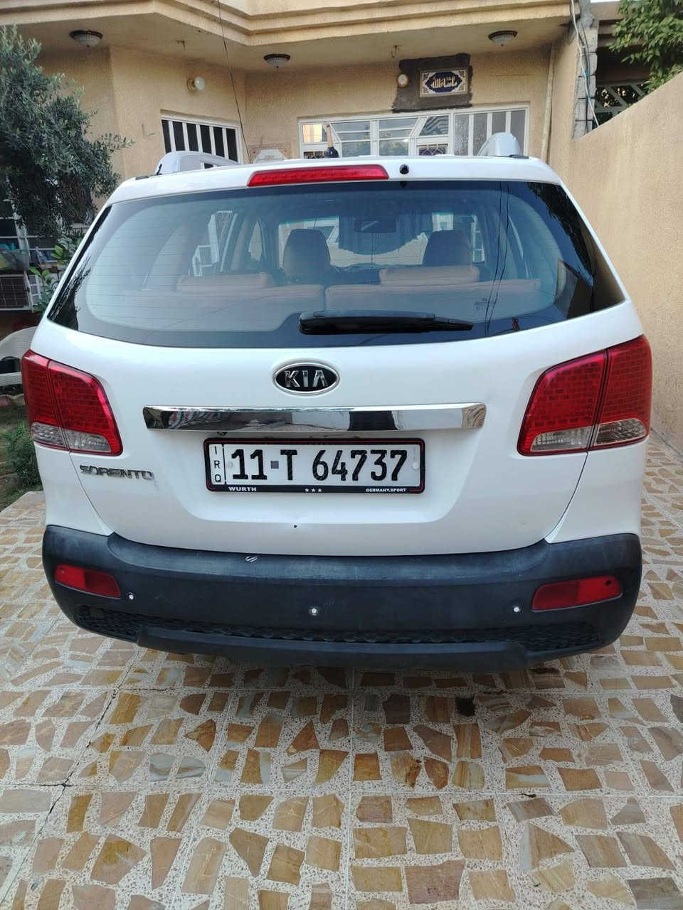 السلام عليكم سورنتوا ٢٠١١ خليجي مكينة اربعة سلندر ٢٤٠٠ دوش ٧ راكب رقم بغداد بسمي السعر ١٣٧ بيه مجال بصيط الاتصال ***********
