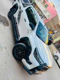 هايلوكس ٢٣كويتي فول مواصفات  كفاله عامه رقم بغداد بسمي لاستفسار ٠٧٨٧١٣...