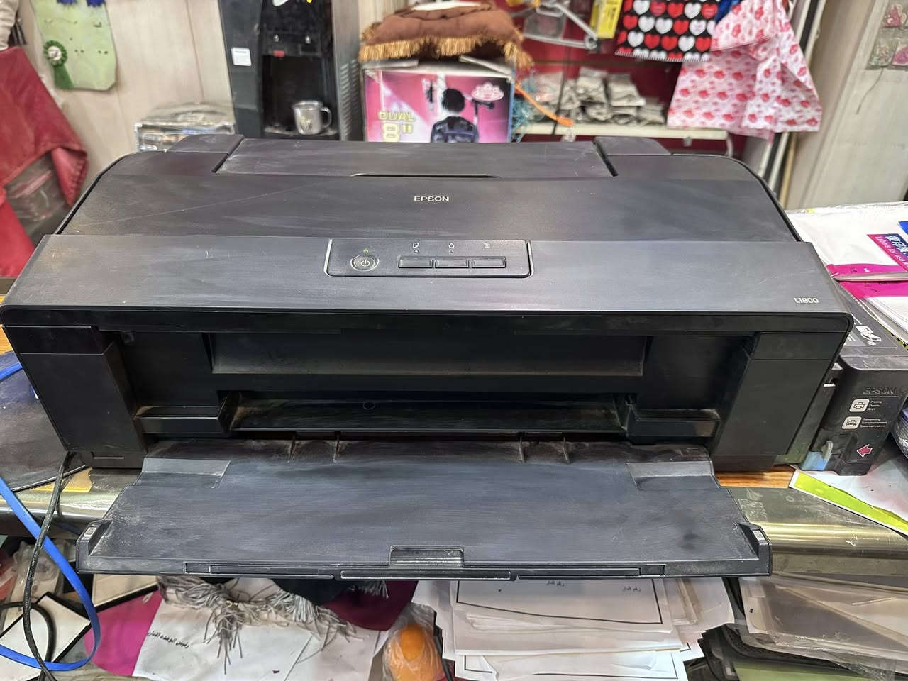 السلام عليكم…
طابعه فوتو L1800 حبر فوتو A3 
نظيفه جدا ماداخله تصليح 
سعر 750 الف بيه مجال بسيط 
سبب البيع اخذت اكبر ما احتاجها 
مكاني بابل المسيب 
***********
