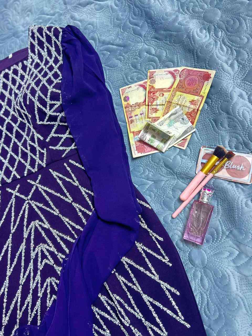 فساتين للبيع
الاحمر يلبس وزن 80سعره 25
الوردي يلبس وزن 45سعره10
البنفسجي يلبس وزن 85سعره 35
مكاني بغداد


**إذا كنت صاحب هذا الإعلان وتريد حذفه لأي سبب، رجاءا أرسل رسالة إلى الدعم الفني**