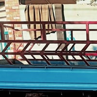 محجل • شاحنة • بسعر مناسب