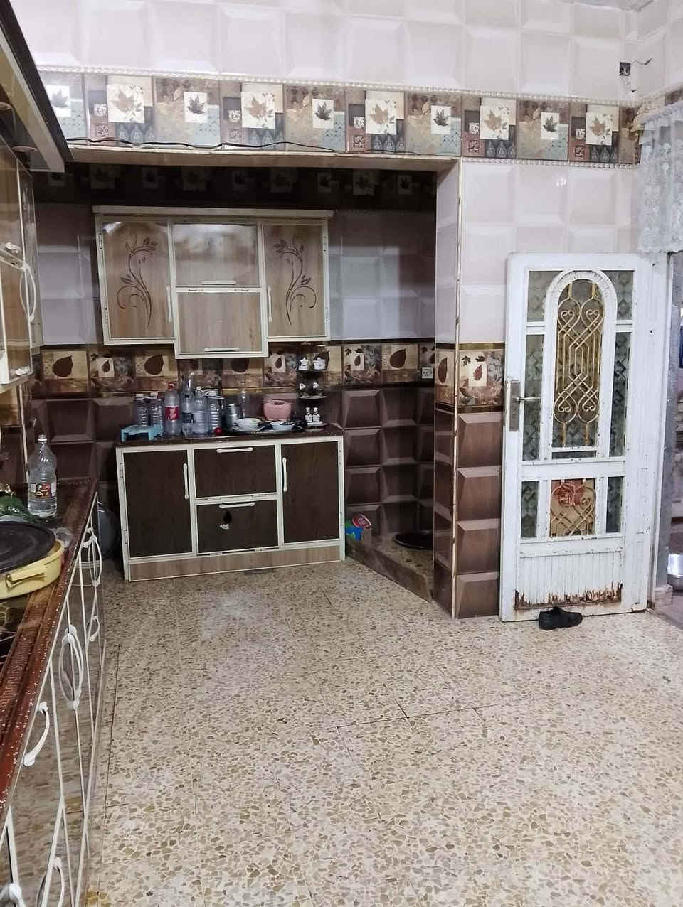 الدار للبيع ميسان حي الشهداء في السايدين قرب السوق المساحة 200 يحتوي على غرف 2 وصاله ودوانيه والبيت بناء جديد والبيت عگاده وليس كونكريت


**إذا كنت صاحب هذا الإعلان وتريد حذفه لأي سبب، رجاءا أرسل رسالة إلى الدعم الفني**