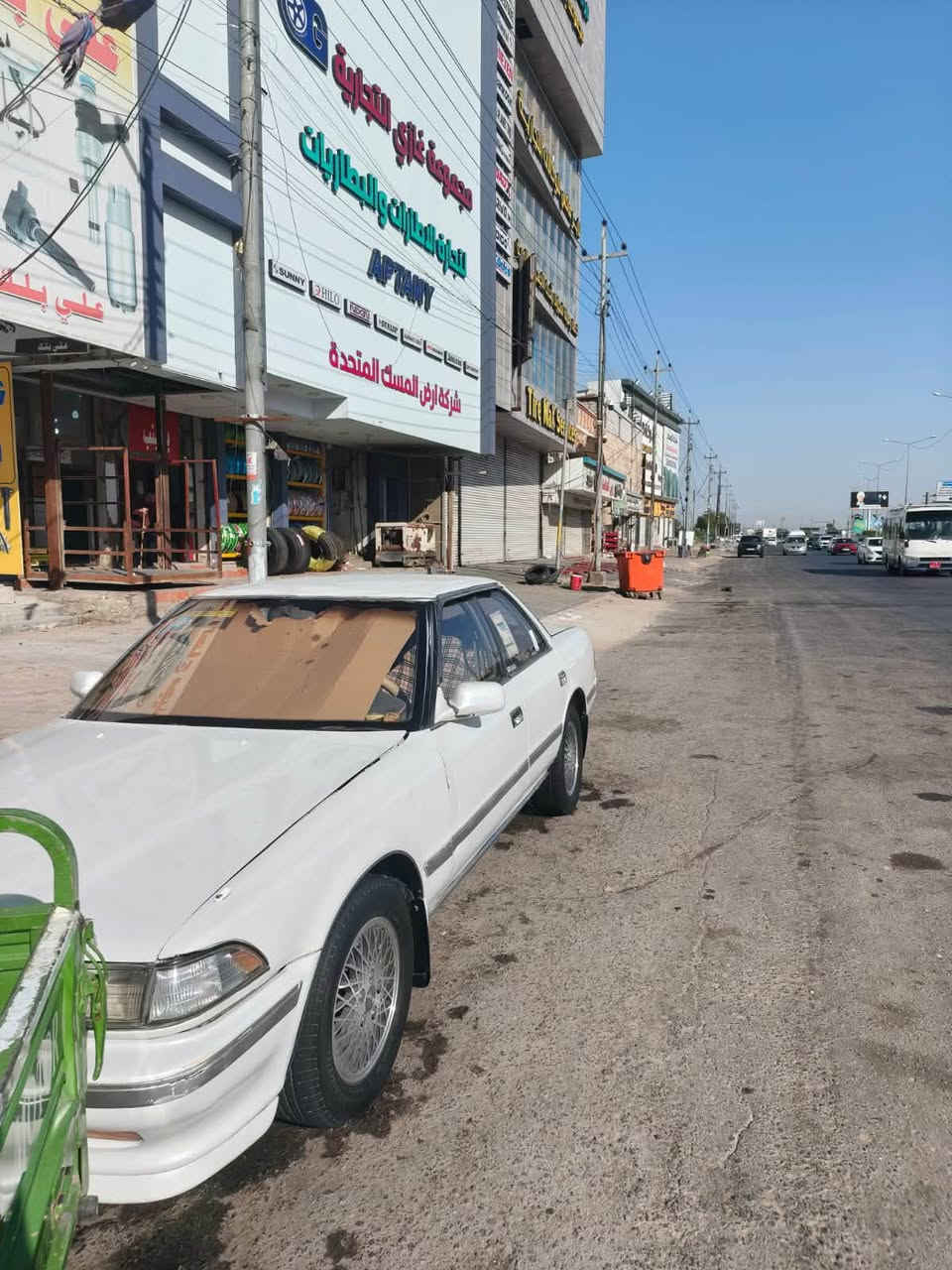 سلام عليكم سياره مارك البيع مصبوغه عام سنويه ل 2030 تبريد شغال بس نقص حداده انه مكلف بل نشر هاذ رقم ابو سياره *********** سياره العنوان بصره شارع تجاري
