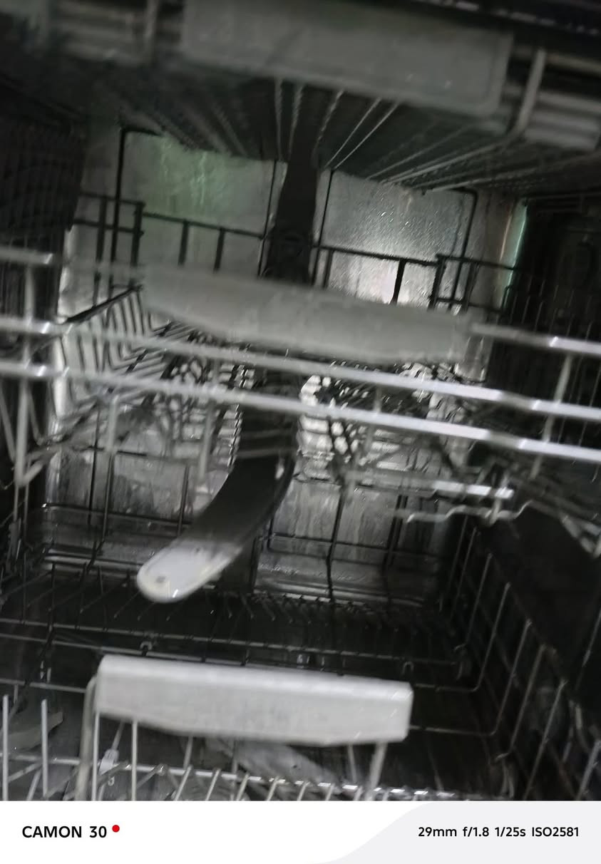 غساله صحون ماركة سامسونك
نضيفة ب٣٥٠ وبيهه مجال مكان الامين


**إذا كنت صاحب هذا الإعلان وتريد حذفه لأي سبب، رجاءا أرسل رسالة إلى الدعم الفني**