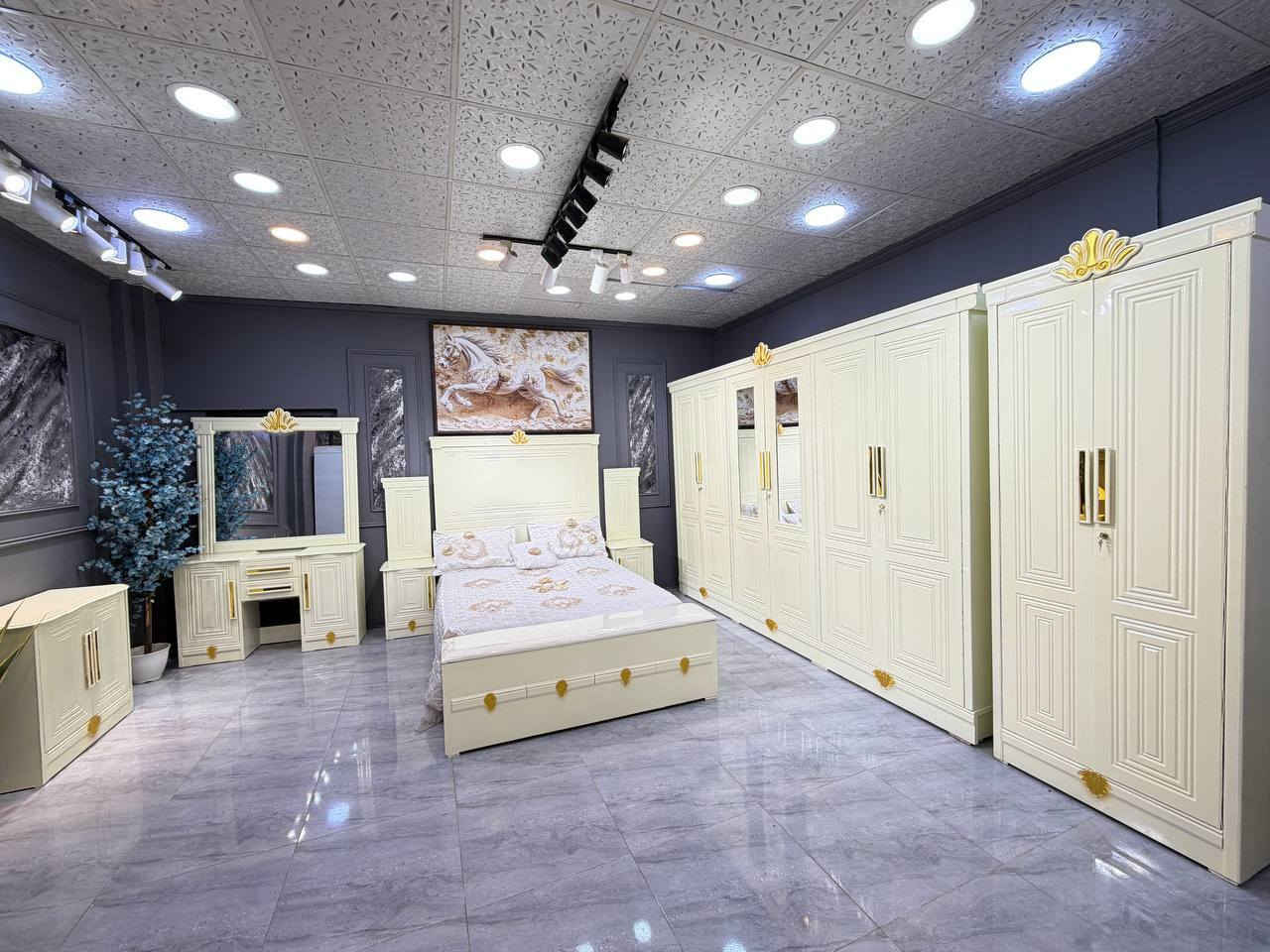 السعر // 950
🔅تفاصيل الغرفة المرمري  ....

خارج ٤ملم ام دي اف 🔺
وداخل معاكس ٣ملم 
صبغ حراري  درجة اولى 

عدد القطع  ٧ قطع 😍
🔺1 //جرباية  قياس  ١٦٠ × ٢٠٠ 
🔺//ميز جانبي ايسر قياس ٥٠
🔺2// وميز  جانبي  قياس ٥٠
🔺3// زاوية ارتفاع مترين عرض ٨٠
🔺4// وميز بلازمه  
🔺5//وميز مراية ارتفاع مترين عرض ١٢٠
🔺6// وكنتور ٦ باب  ارتفاع مترين و١٥ طول ٣ متر و١٥

القطعه الثامنة حسب الطلب شازلون
سعرها ٥٠ الف ❤️

(توصيل مجاني مركز بغداد )
التوصيل يشمل الشد مجاني 🔥
(اطراف ٥٠)
باقي المحافضات حسب البعد
شازلون سعرها ٥٠ الف
شازلون مخزن ٧٥ الف


**إذا كنت صاحب هذا الإعلان وتريد حذفه لأي سبب، رجاءا أرسل رسالة إلى الدعم الفني**