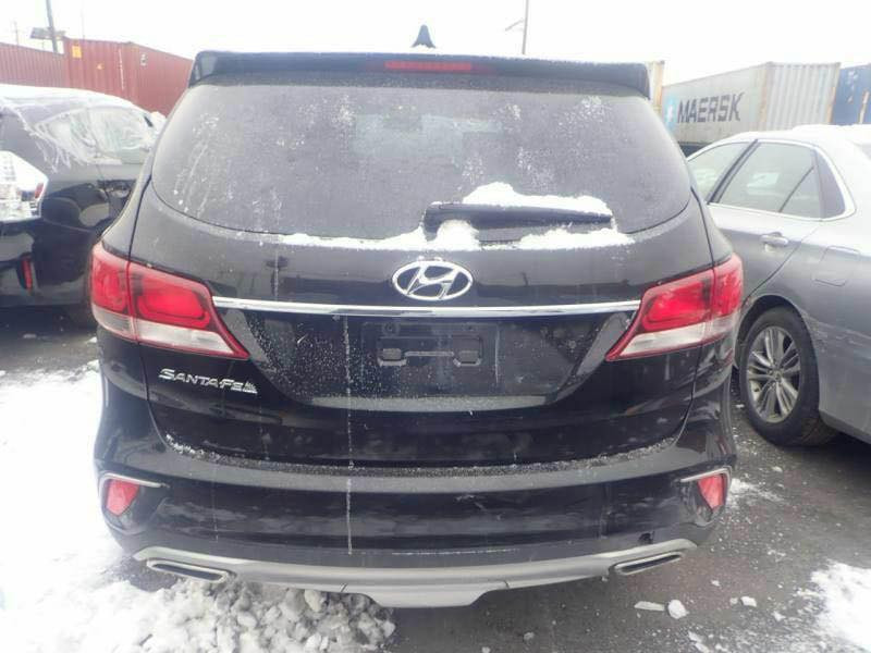 السلام عليكم
سنتافي للبيع موديل 2017 وارد امريكي كراند 3قطع صبغ 

6ستندر 

الرقم ***********
