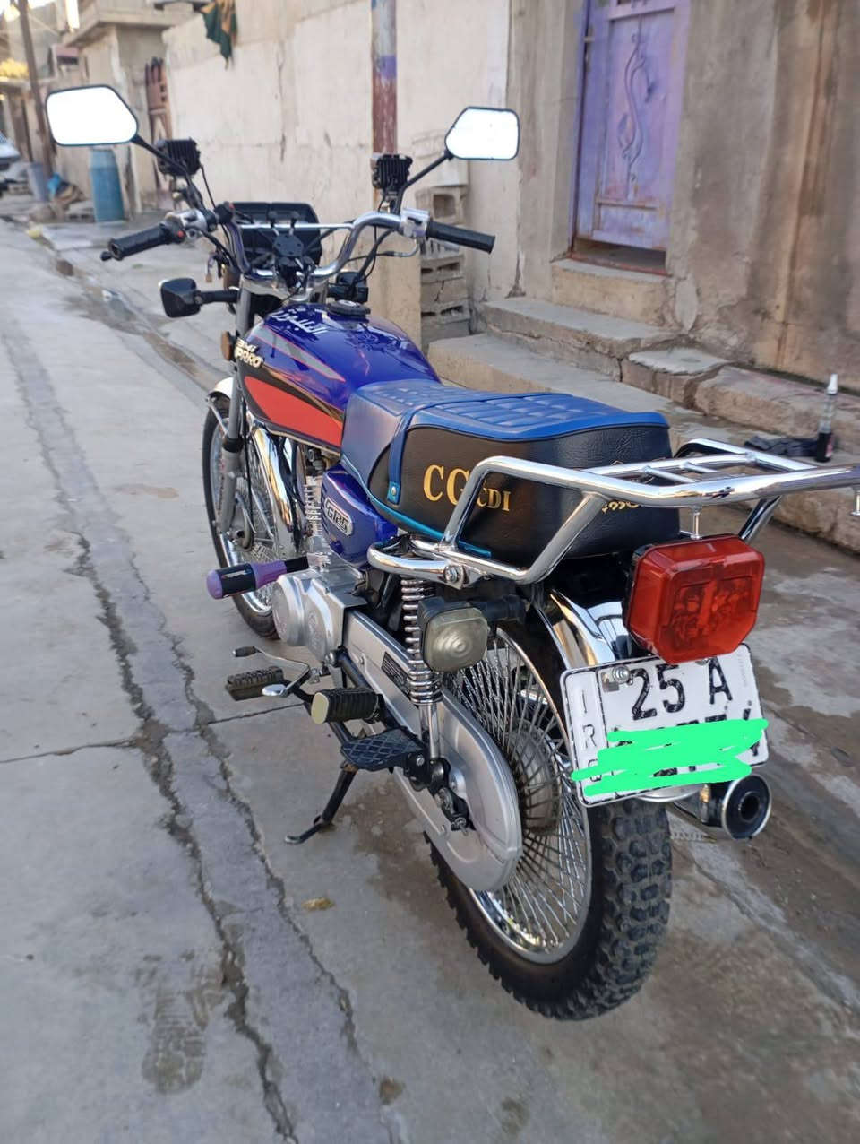 سلام عليكم دراجه نامي برو رقم كركوك انكليزي دراجه ب شرط مامطخوخه اصبانه للبيع سعر مليون ونص 2021 دراجه نضيفه ومامتعوبه مال بيت للستفسار ***********
