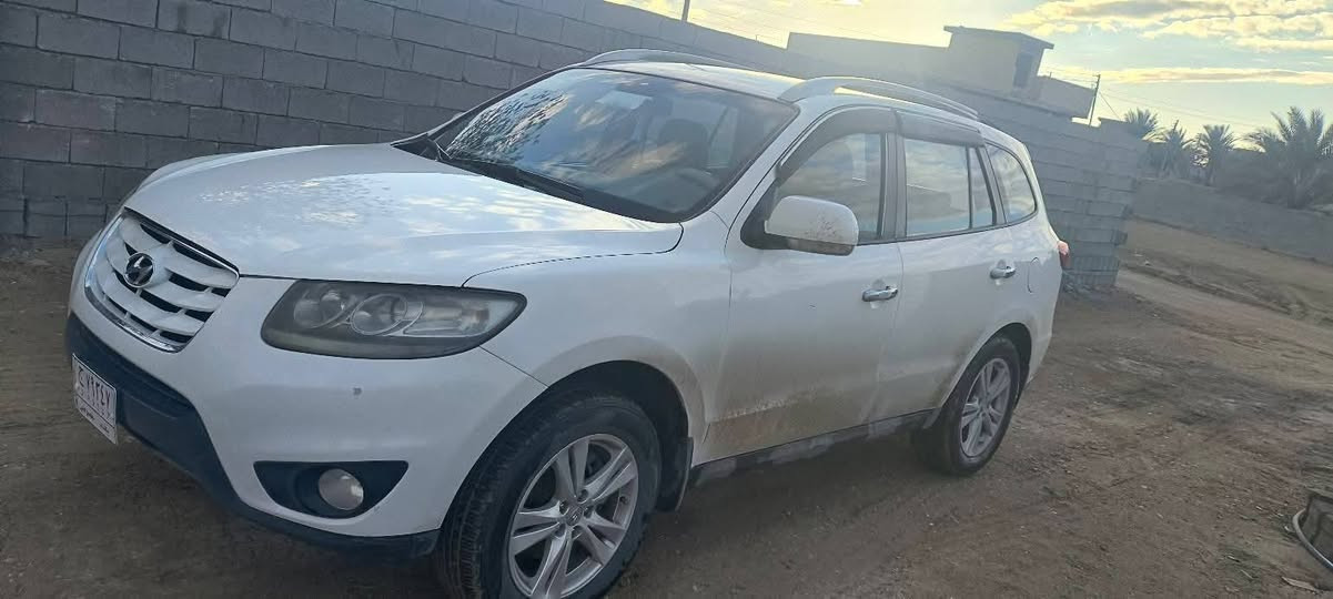 للبيع.      سنتافيا 2011 
خليجي 

ضربه بسيطه بلباب الخلفي 

مكفوله گير

 محرك جديد 4 سلندر

سويج مو بصمه 

نضيفه انضف من الصوره 

السعر  155 بيها مجال  بسيط 

الموقع: الگرمه الشهابي 
 
رقم الهاتف: ***********
