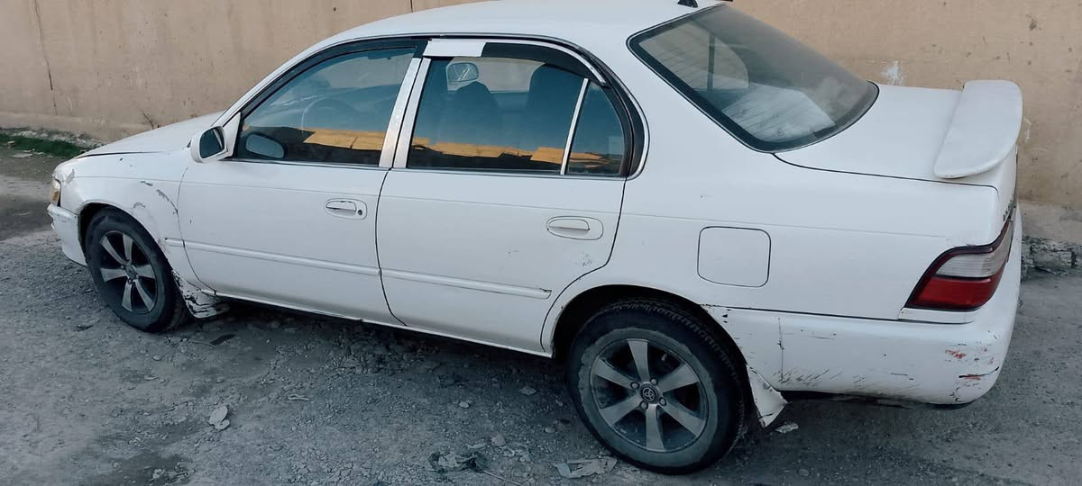 كورلا موديل 1994  الشرعي ابن اخي شرط التحويل كابون موجود تعال جيك واخذ تدفئة و التبريد شغال80 مكان السيارة ناحية القيارة الرمانة م  ***********
