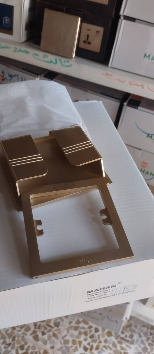 سعر القطعه 
أحادي 1500 ثنائي 1750
ثلاثي رباعي 2000
ستلايت 1500
كفر موبايل 1500
جرس 1500
نقاط سبلت البانكة البلك سويج احادي ثنائي سعر 2500
يتوفر لدينا توصيل ***********
