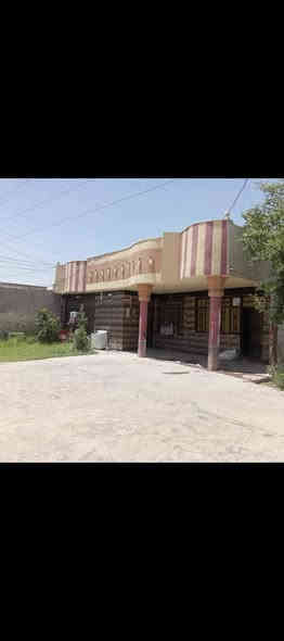 السلام عليكم بيت للبيع مع سبع محلات مساحه البيت 570 متر زائدا المحلات 216 متر طابو زراعي سنه 25 يتوفر كافه الخدمات ماء وكهرباء ومدارس زائدا مستشفى العنوان بغداد المعامل الحسينيه منطقه السعاده قرب بانزي خانه السعاده شارع البعامر بدايه المنطقه بناء حديث درجه اولى ملاحظه اللي يريد البيت وحده ابيعه اللي يريد المحلات وحدهن ابيع اتصال على صاحب الدار***********
