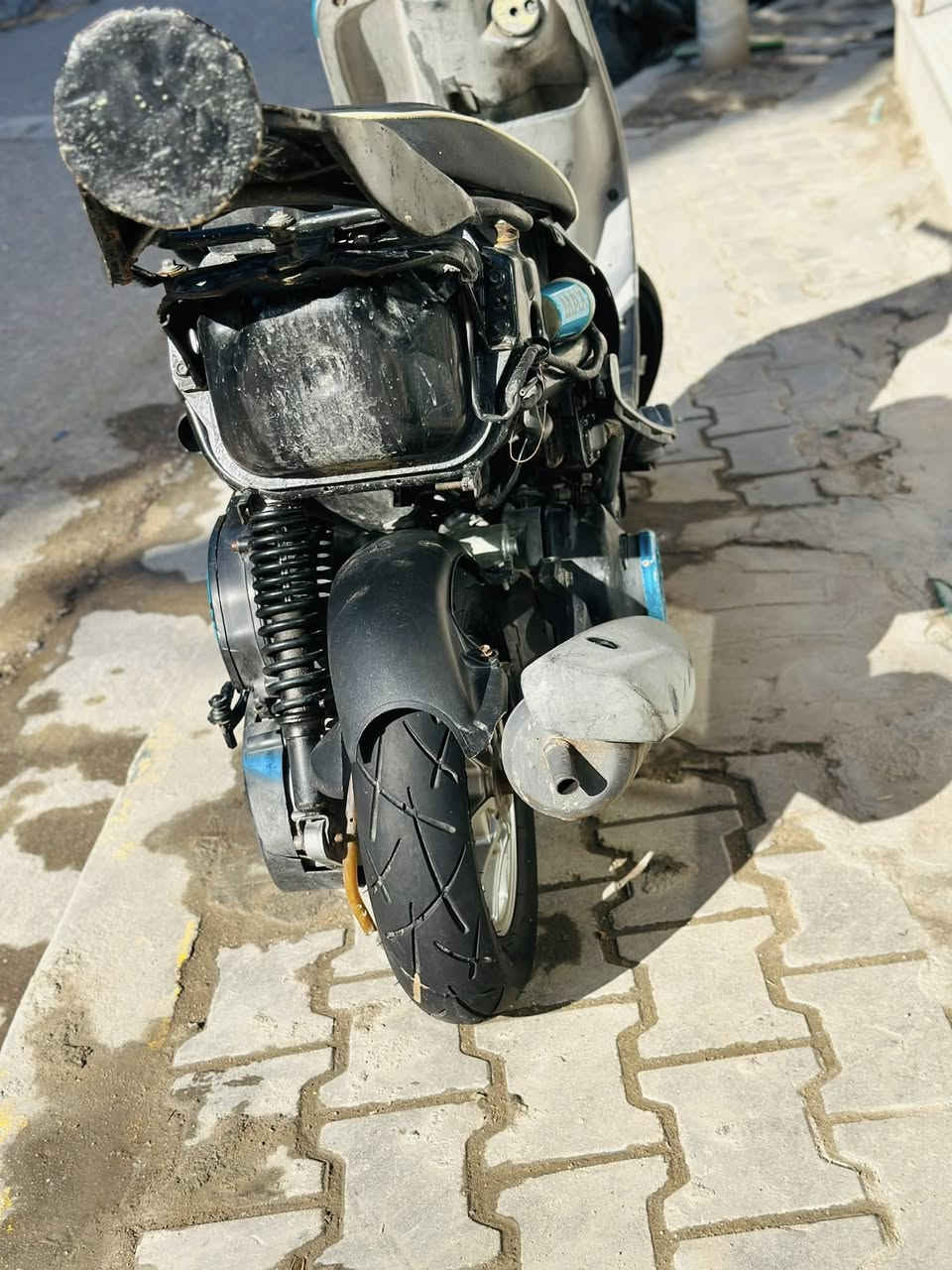 سلام عليكم ورحمة الله وبركاته ماكس قجمه للبيع (كفااله)من طول لطول شلعه معدل برغي مانقصها والي مايعرف سعارهن لايذب سعر وكلمن وسعره مكاني قضاء الشهداء متواجد ‭0783 998 5412‬
