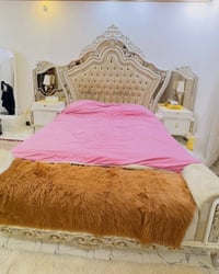 غرفه نوم ملكيه • خشب اصلي ثقيل • ٩ قطع