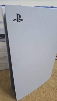 بلي فايف • يدين اصليتين • نظافة ٩٨٪