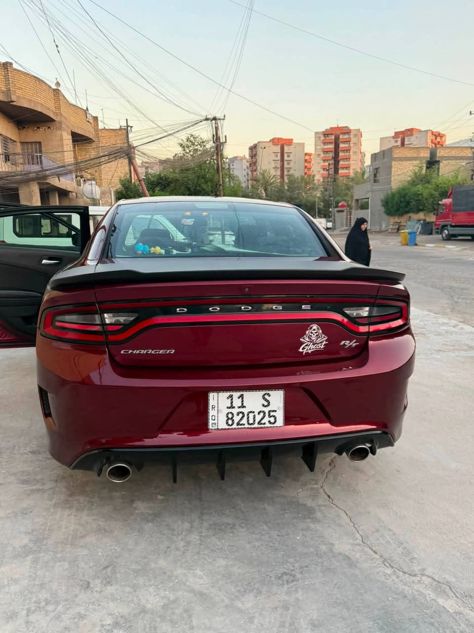 للبيع او المرواس ب RT 
السلام عليكم جارجر 2017 3600  sxt رقم بغداد المرغوب سيارة اصل اصلل تو ويل سيارة كفالة عدا صورة الحادث الموجودة سيارة وبيها شخط مرفق بالصورة باقي السيارة كفااااالة دعامية محدثة SRT تايرات جديدة كير مكينة كفالة سيارة خير من الله ماشية 120 الف كيلووو وليس ميل سيارة سونر بيها لا قطع مفتوحه ولا صبغغغغ نهائيااا بجم مقفل مال شركة عدا الدعامية محدثها شرط الفحص والسونر 
سيارة شرط تجي نفس الصور تلكاها ماكو اي فرق بالكلام شرط فلوس التكسي انطيك 

السعر 185 وبيها مجال

مكانها بغداد الجديدة 
***********
