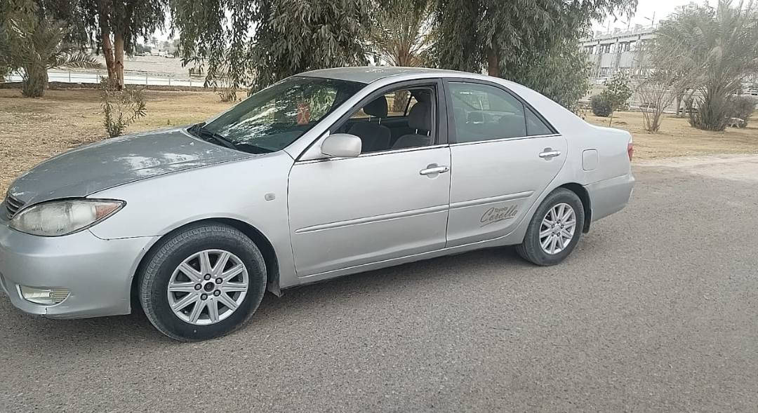 كامري ٢٠٠٦ رقم بغداد انكليزي بسمي محرك ٤ سلندر ٢٤٠٠ سياره جاهزه من كلشي محرك كير تبريد مرشوشه جماليه ضررها فقط الجاملغ الخلفي عكس السائق مكانها الرمادي السعر ٨٣ رقم الهاتف ***********
