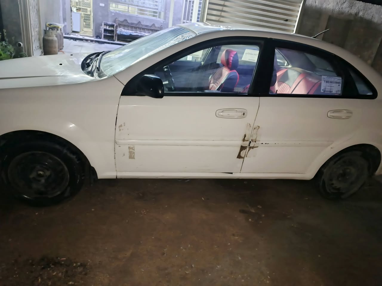 السلام عليكم اوبترا موديل 2005 محرك 1600 v16 نظافة الكشر ٨٥٪ دواخل جديد دوشمه احمر مسجل كار بلي كير عادي السيارة باسمي ثاني يوم تحويل مكفولة من اي نقص عدى اضافه غاز تبريد شغال فقط غاز السيارة مابيها اي نقص خير من الله مال جناي السعر 62 ورقة بيها مجال حك الجية 
رقم تليفون بيه واتساب :***********
