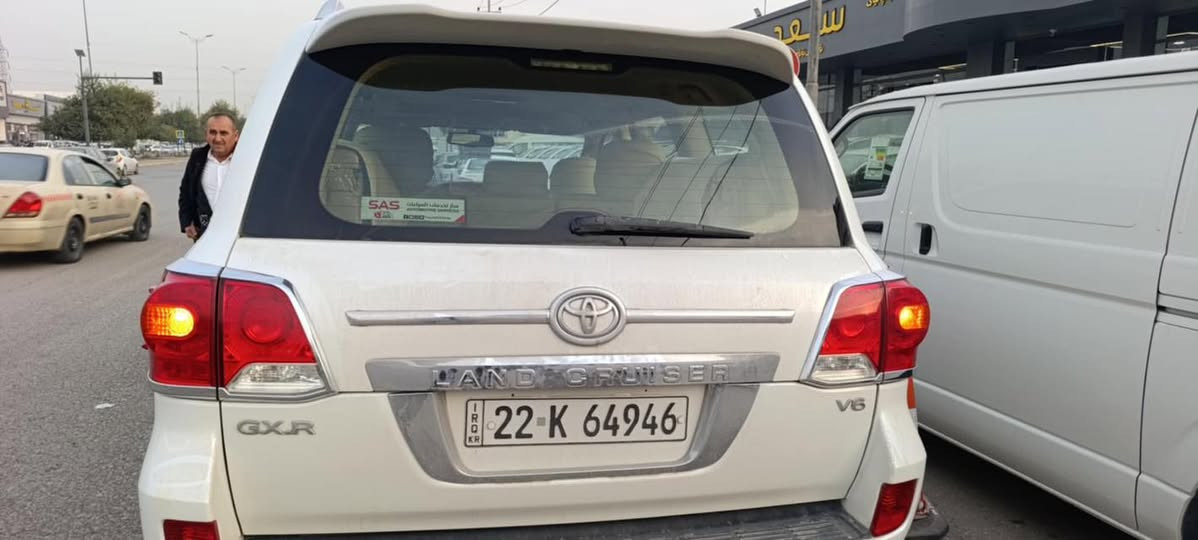 مودیل 2014 قەپات مواسەفات GXR V6بی بۆیاخ بی سارد ە کوت  گیرومەکینە بەشەرت ناو نیشان قەلادزی   بۆ زانیاری زیاتر پەیوەندی بەو ژمارەیەوە  بکە 0750 589 6705
