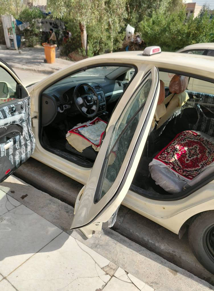 سکۆدا تۆماتیک 2013بێ سبغ تەنها دووسێ جێی ساردەەکوتە وە جەمپێکی زۆر خەفیفی پێش هەیتی هەستی پێ ناکەیت کارەباییات و گێڕو تەبرید بەشەرت بەڵام مەکینەی لەکاتی زەخت کردن دوکەڵێکی کەم پەیدادەکات دوایی نامێنیت . داوای 110مەعامەلە سەنەوی دووساڵە بەسەرچووە کێشەی بەناوکردنی نییە .ژ***********. أربيل, العراق
