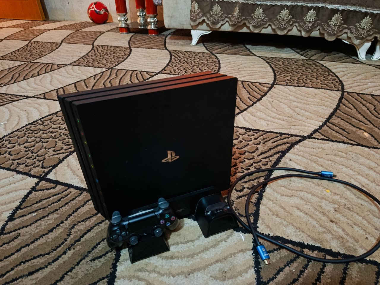 سلام عليكم ورحمه الله وبركاته ابلي 4 برو ما مفتوح نضيف اخو الجديد ويا كامل ملحقاته يده أو وايراته أو ويا قاعده و مبرده للبلي هديه سعره 450 الف مكاني كربلاء حي النواب 
الشراي خلي ايراسلني على هذه الرقم ***********
