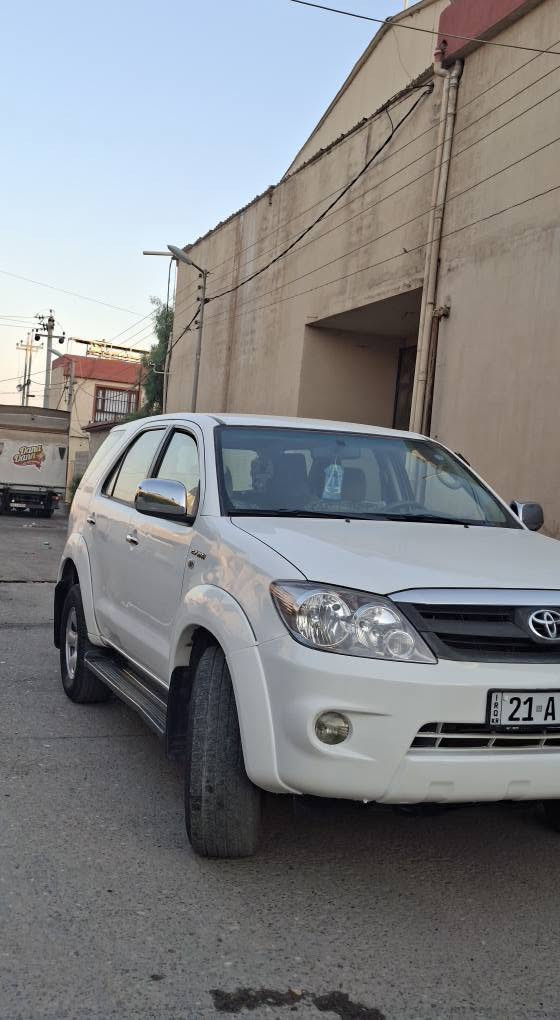 فۆک چێنەر مۆدیل 2007 چوار پستۆنە  دوو پەڵە بۆیاخی هەیە سەنەوی تاکو 2030نوێیە سێ ڕیز کوشنەو گێرو مەکینە تەقەورەقەش بەشەرت دیناری مەسرەف تێدانی بۆ زیاتر زیانیاری پەیوەندی بەم ژمارەوە بکە واستاپ و ڤایبەریشی لەسەرە   
*********** رانية, السليمانية

