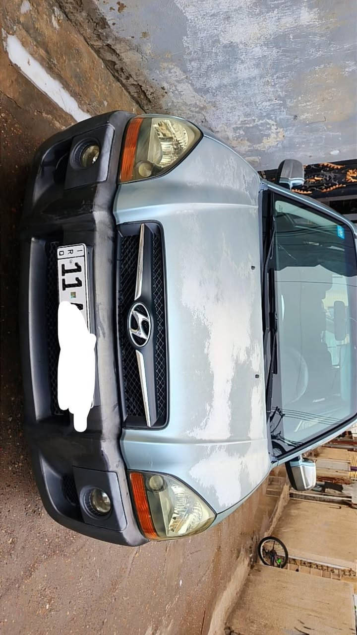 السلام عليكم توسان لبيع مديل 2009خلجي سياره بيه جاملغ لأمامي و باب عكس السايق وبيه جراد بل قماره وبنيد مكينه 2000كير صدر امامي خلفي كله تمام رقم بغداد أنكليزي بسمي سعر 120 وبيه مجال 
مكان بغداد رقم ***********
