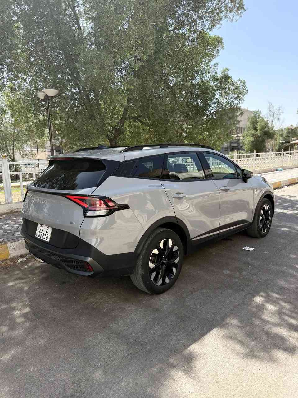 كيا سبورتج 2023
مكلف بالنشر رقم صاحب السيارة بالمنشور

فئة  X line

لون استمنتي او الـ سموك

الضرر من امريكا دعامية وشبر من البنيد 

الضرر بالعراق طخة بالجنطة و طخة بالجاملغ مال سائق وثنينهم ( ع البارد ) 

مابيها قطرة صبغ

نضافتها 95‎%‎

حادث امريكا بعده ع التعديل بدون صبغ

مكينة GDI 2500

موصفات 

شاشة كبيرة متصلة

اوتو بارك

اوتو هولد

انظمة قيادة 4

قيادة ذاتية

توقف ذاتي رادار

رادار امامي وخلفي وجانبي

حساسات خلفية

مانع تزحلق

سايد بريك بصمة

كرسي كهرباء

تدفئة كراسي

حساس ماسحات المطر

تخم تاير جديد كوري 

صيانة صدر جديد

السيارة نضيفة وجديدة السعر 215 وبيها مجال  

مكانها بغداد - المشتل 

***********
