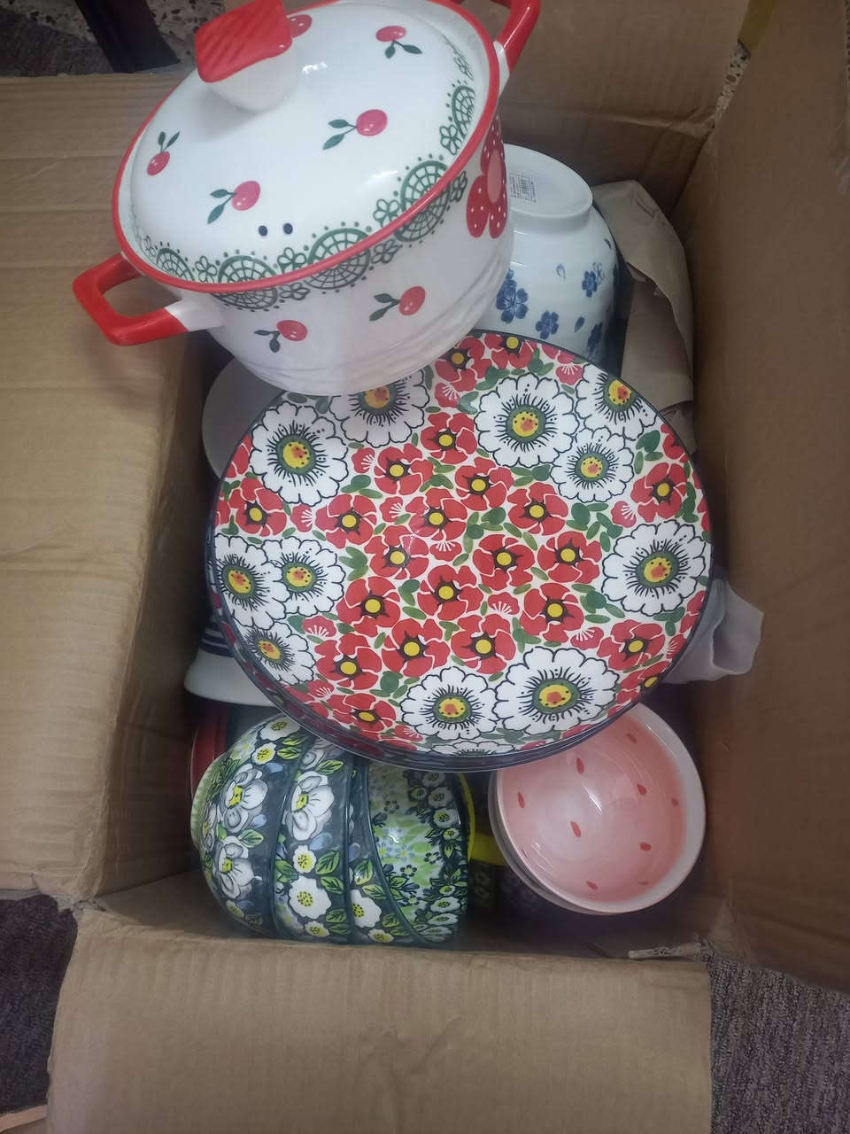 السلام عليكم عندي ٣ كراتين  بوهيمي وكارتونين  ملون   اريد ابيعهم جمله  هاي نماذج من القطع العندي  الي يحب يستفسر خاص


**إذا كنت صاحب هذا الإعلان وتريد حذفه لأي سبب، رجاءا أرسل رسالة إلى الدعم الفني**