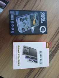 أجهزة لعاب game console سعر القطعة 30 الف مع توصيل 35  يتوفر قطعتين فق...